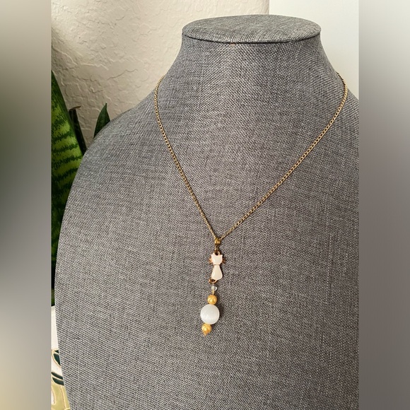 Healing Selenite & Gold Glass Bead Kitty Cat Crystal Charm Necklace White Witch - Picture 2 of 5